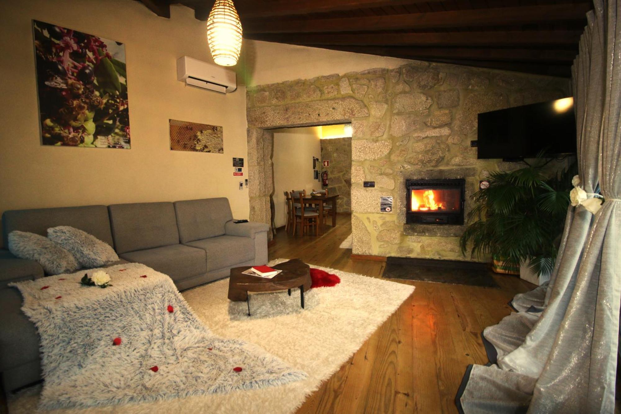 Отель Casa Favo De Mel - Jacuzzi Privado & Lareira - Piscina Аркуш-ди-Валдевеш Экстерьер фото
